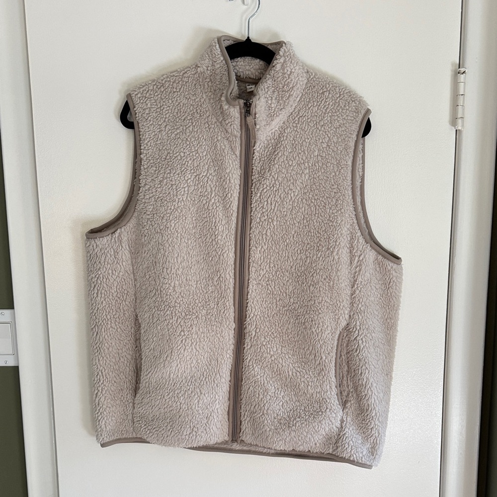 Cozy Beige Sherpa Vest